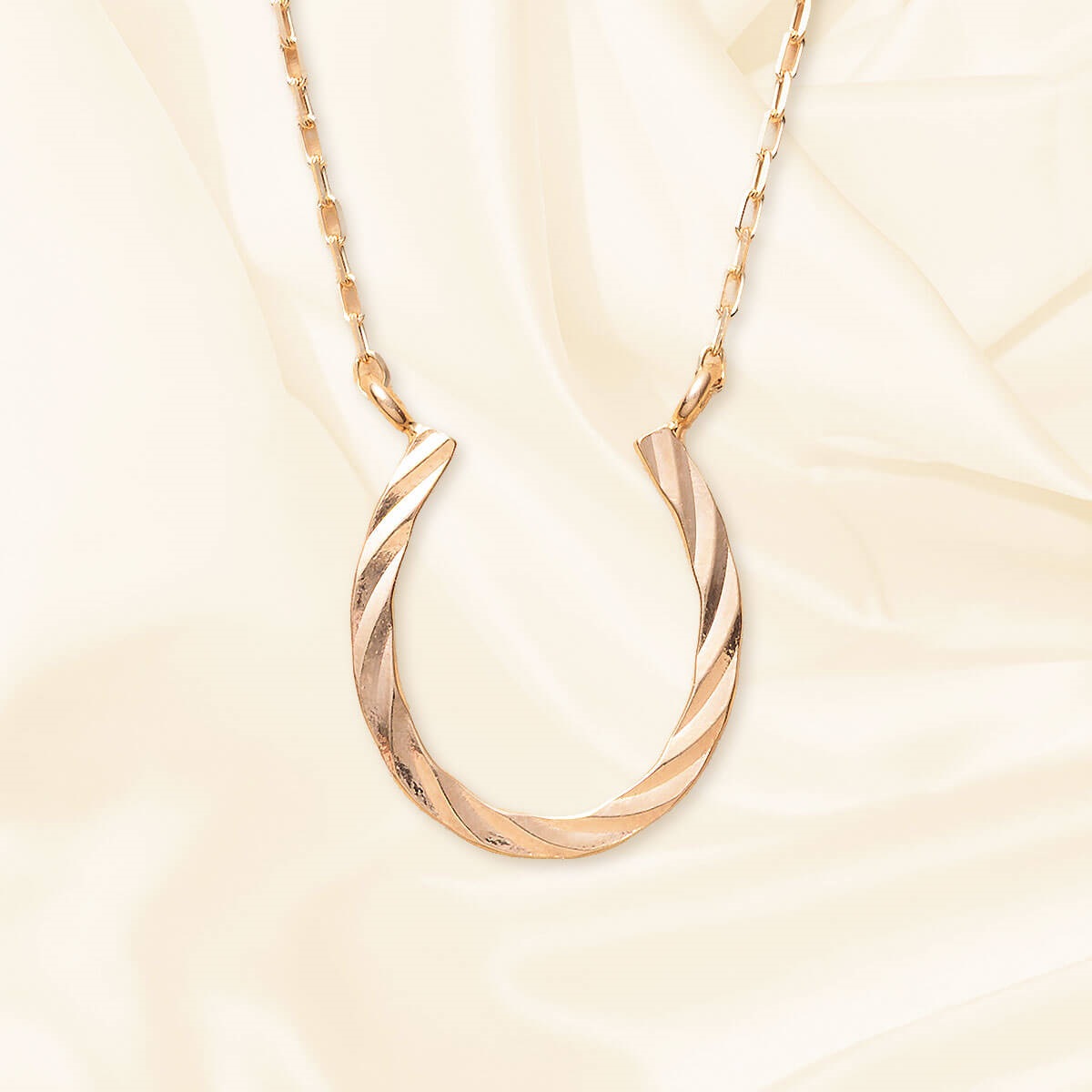 VIJU GOLD　Linea_U　10金　イエローゴールド　ネックレス