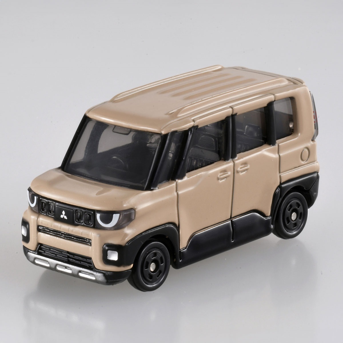 トミカ No.30 三菱 デリカミニ