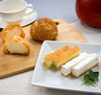 〈江戸屋『乳蔵』〉ミルクシューと2つのケーキ